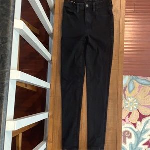 Super cute American Eagle black jeggings
